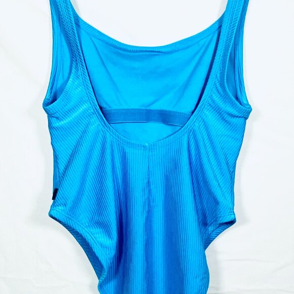 💙 Reebok Ribbed One-Piece Swimsuit 💙
- Picture 4 of 12